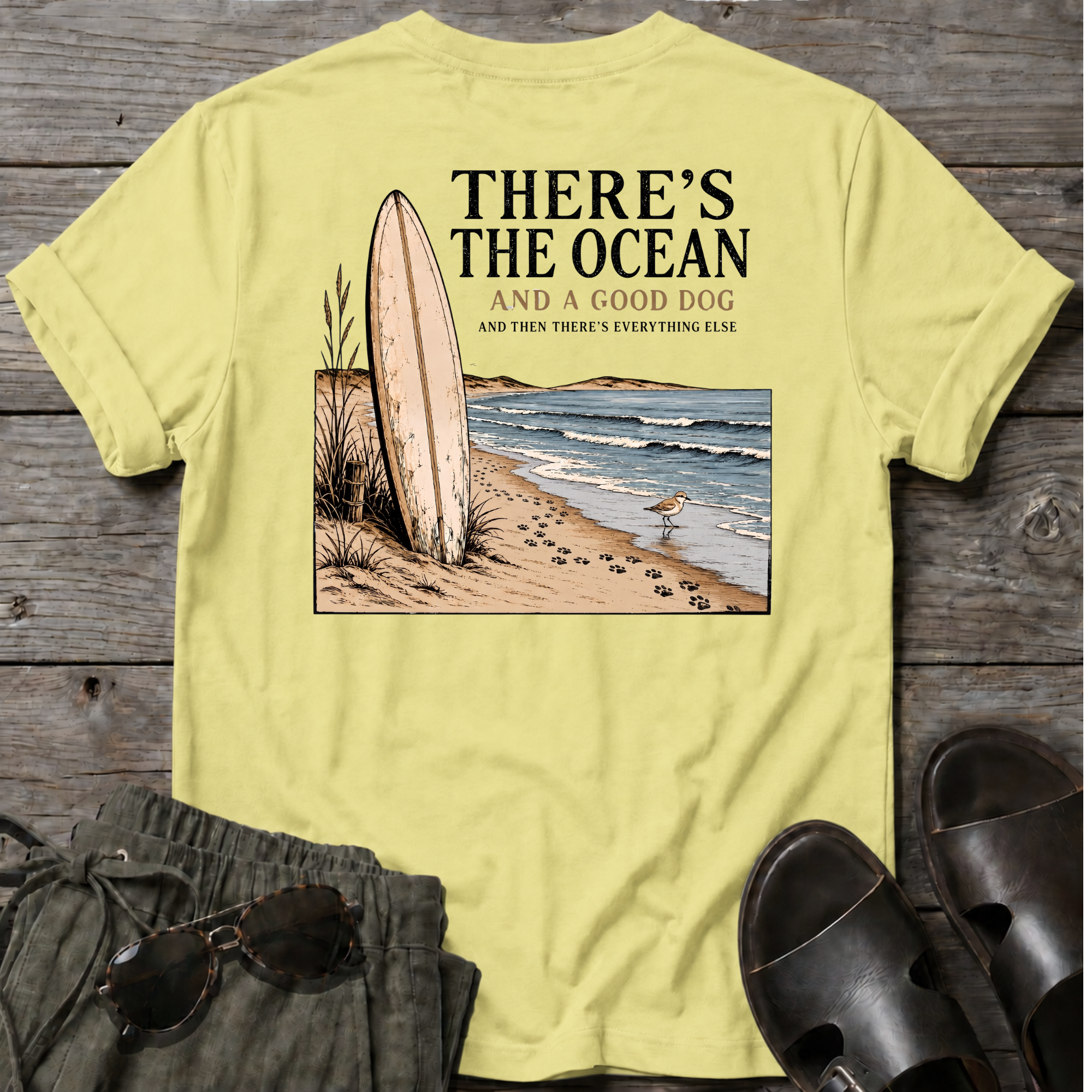There's the ocean a good dog... BACK DESIGN