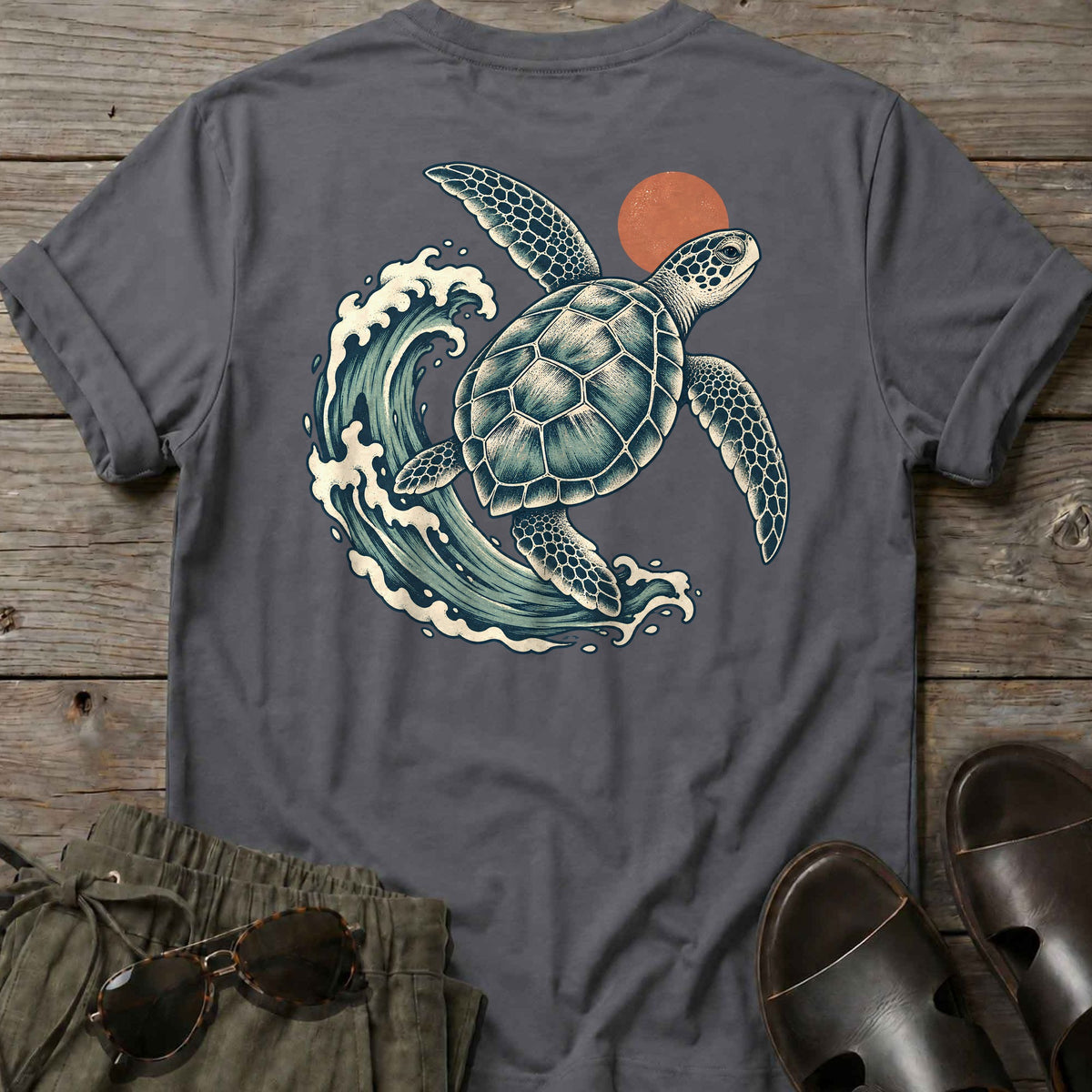 Sea Turtle Wave Back Design T-Shirt in Charcoal